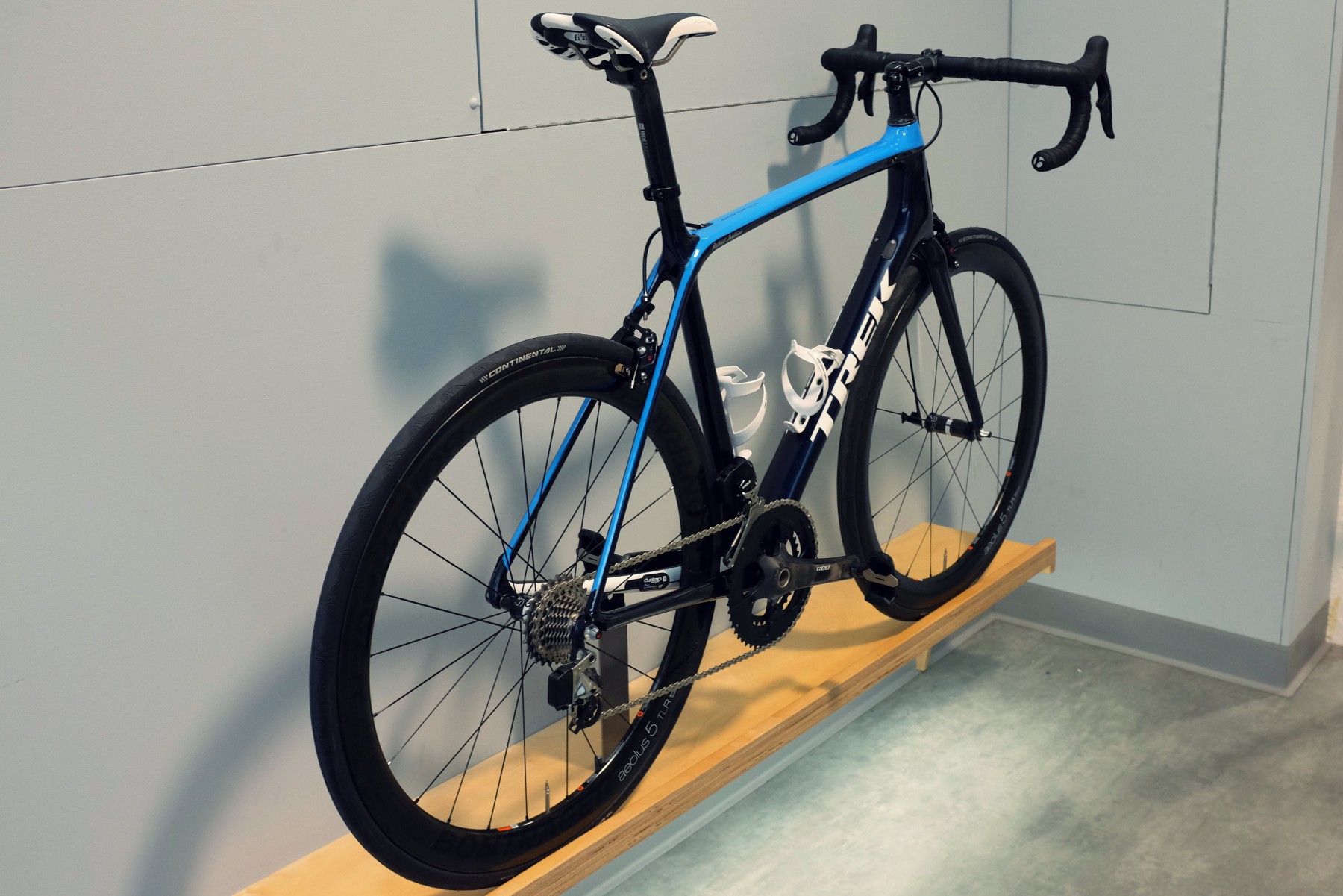 trek project one blue