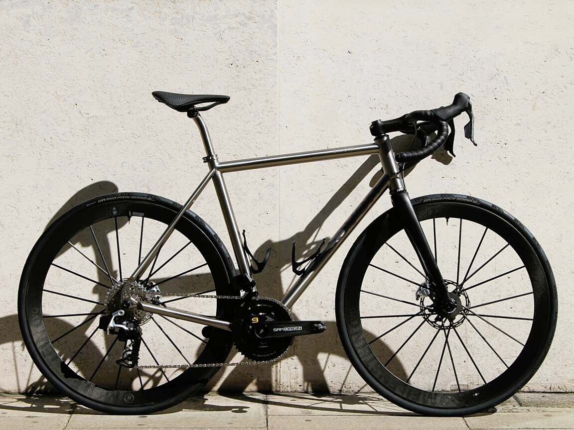 Seven Axiom XX at Cyclefit in central london, titanium, custom,