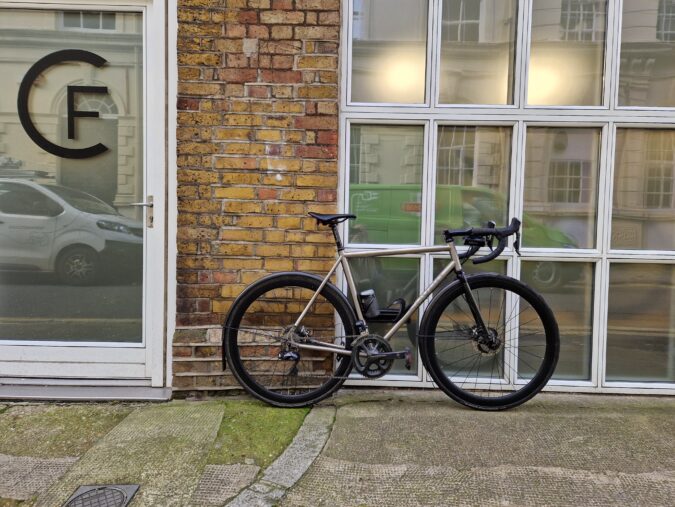 Jimmy Seven Axiom side