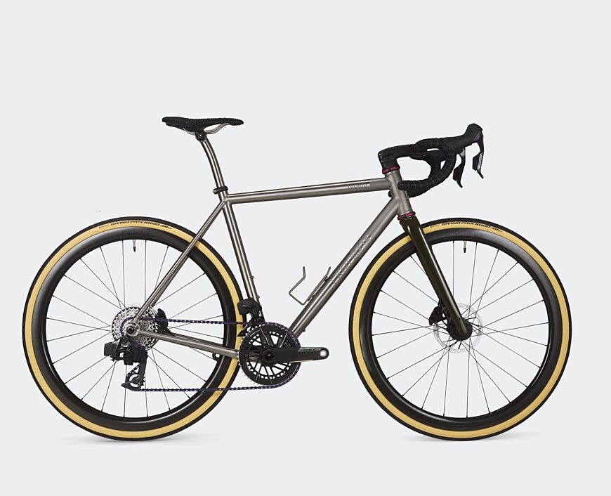 LANDRACE Tupelo V2 side